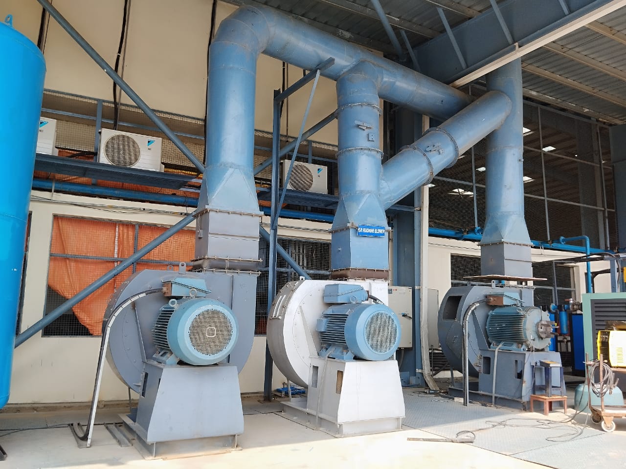 WhatsApp Image 2025-10-11 at 16.23.32